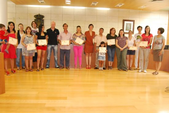 FINALIZA EL CURSO DE "AUXILIAR DE COCINA" EN EL QUE HAN PARTICIPADO UNA VEINTENA DE PERSONAS A TRAVÉS DEL PROGRAMA DE "CAPACITACIÓN SOCIOLABORAL" IMPULSADO POR EL AYUNTAMIENTO