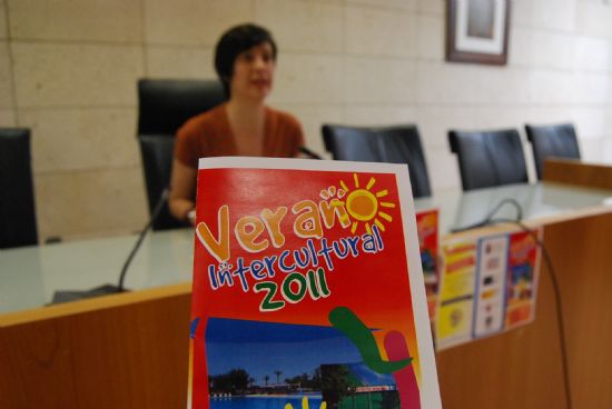 EL PROGRAMA "VERANO INTERCULTURAL 2011" DESARROLLA ACTIVIDADES PARA LA PROMOCIÓN SOCIOEDUCATIVA E INTERCULTURAL EN EL MUNICIPIO 