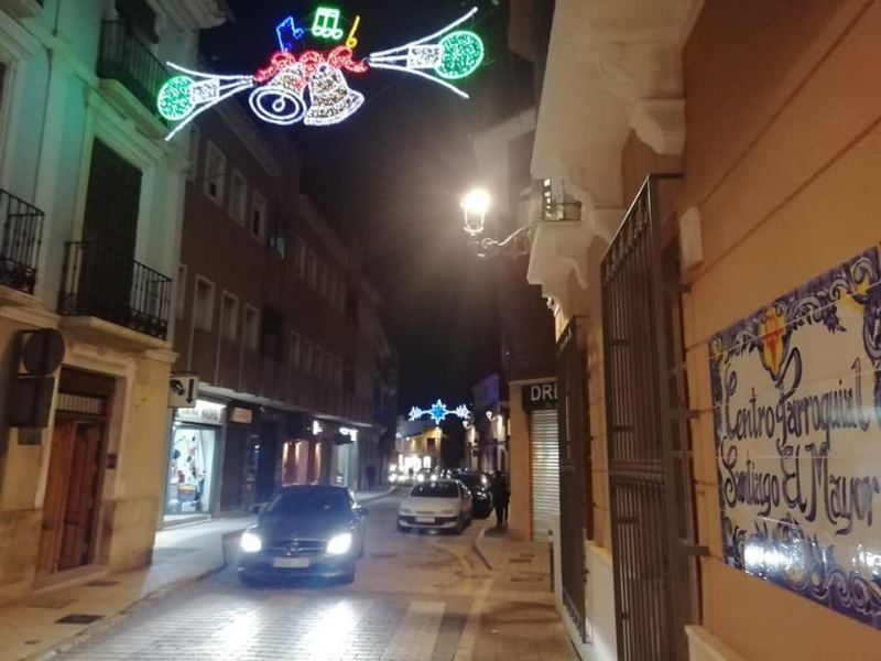 Sale a contratacin el suministro-arrendamiento del material de iluminacin para las fiestas patronales de Santa Eulalia y la Navidad 2024/25