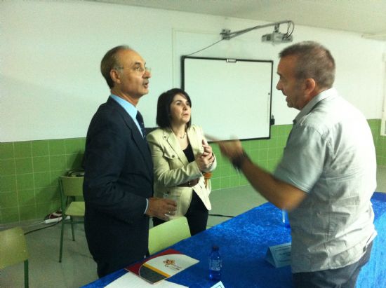 EL COLEGIO DE EDUCACIÓN INFANTIL Y PRIMARIA "LUÍS PÉREZ RUEDA" ACOGE POR PRIMERA VEZ EN SU HISTORIA EL ACTO OFICIAL DE APERTURA DEL CURSO ESCOLAR 2011/2012 EN EL MUNICIPIO