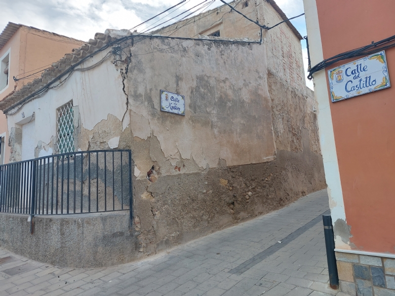 Adjudican la redaccin del proyecto de demolicin del inmueble situado en calle Castillo, esquina con la calle Montero