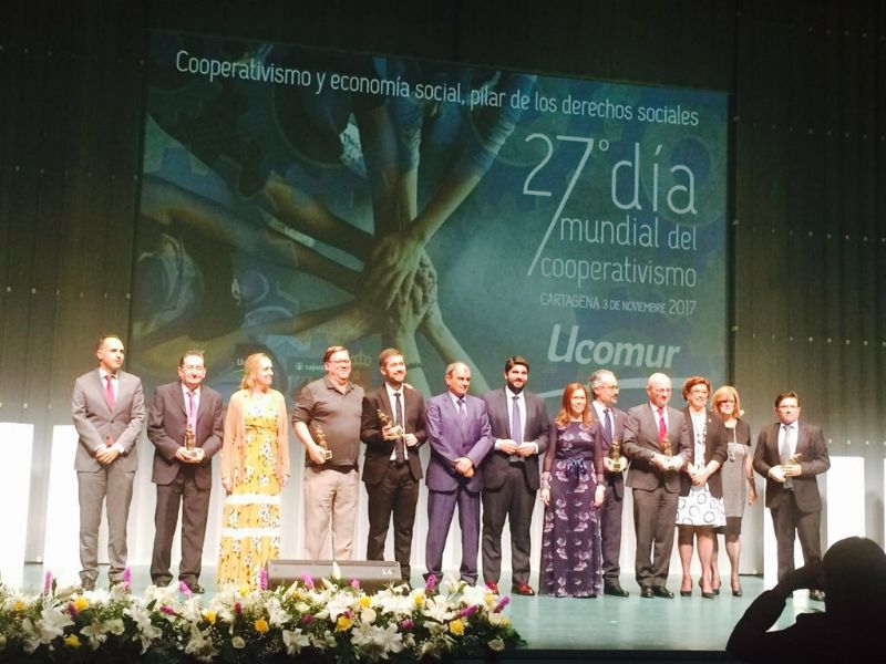 Responsables locales del Ayuntamiento de Totana asisten al acto que celebra UCOMUR con motivo del XXVII Da Mundial del Cooperativismo, en Cartagena
