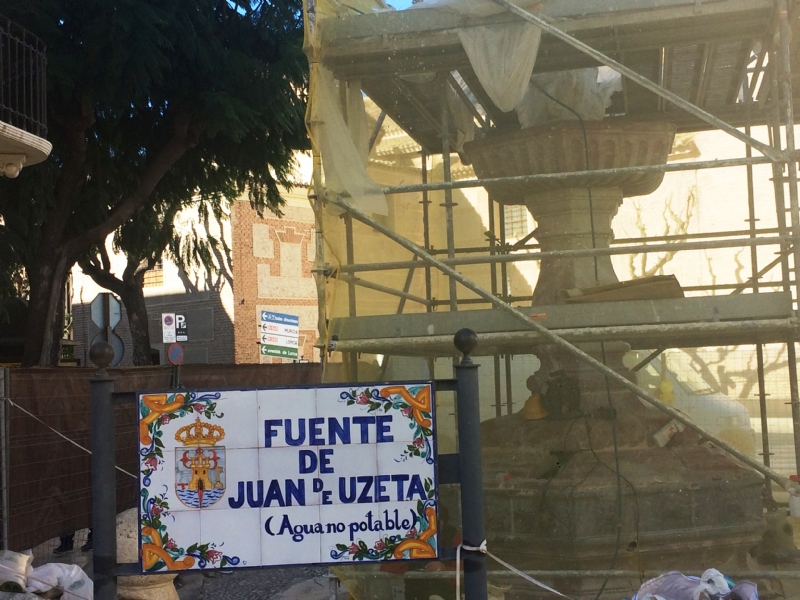 La concejala de Patrimonio Histrico propone que la Fuente Juan de Uzeta pase a denominarse Fuente de la Plaza, y dar a conocer la trayectoria del totanero Silvestre Martnez Teruel