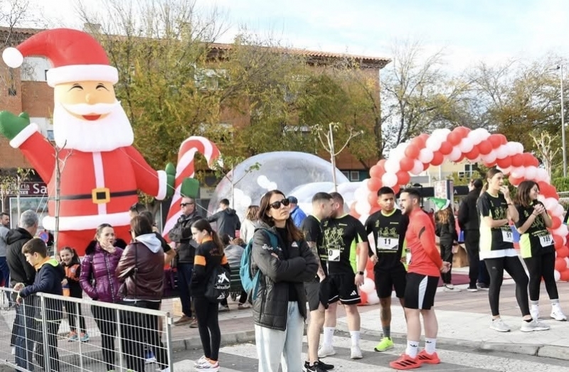 Éxito de participación en la XXXVI edición de la Carrera Popular Día de la Constitución de Totana, que organiza la Concejalía de Deportes Éxito de participación en la XXXVI edición de la Carrera Popular Día de la Constitución de Totana, que organiza la Concejalía de Deportes