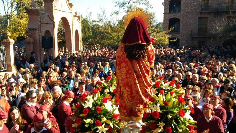 Vdeo. Ms de 16.000 personas acompaan a Santa Eulalia, Patrona de Totana, en romera; en el regreso a su santuario de Sierra Espua durante una gran  jornada festiva