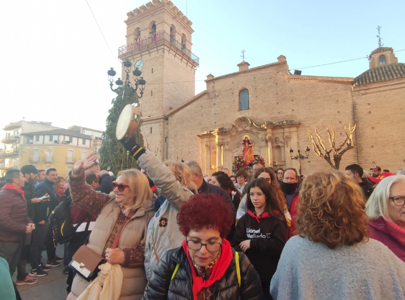 Ms de 15.000 personas participan en la jornada de romera de Santa Eulalia de Mrida, Patrona de Totana, que regresa a su santuario en Sierra Espua
