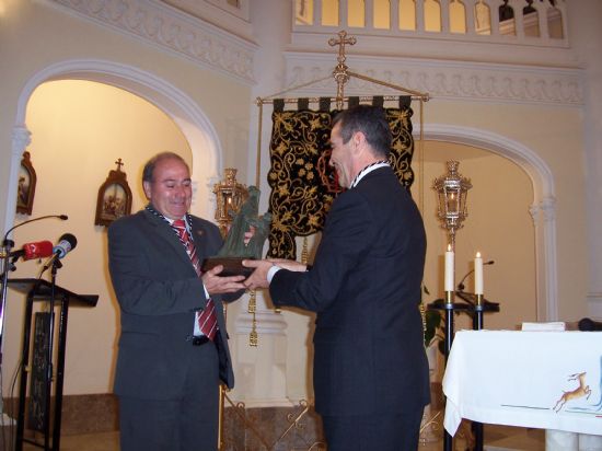 AUTORIDADES MUNICIPALES ASISTEN, EN LA CAPILLA DE LA MILAGROSA, AL ACTO OFICIAL DE PRESENTACIN DEL CARTEL DE LA SEMANA SANTA2008 QUE ILUSTRA UNA BELLA IMAGEN DE LA  SANTSIMA VIRGEN DE LA ESPERANZA