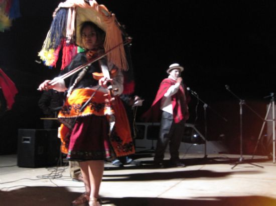 EL CONCEJAL DE BIENESTAR SOCIAL PARTICIPA JUNTO CON LA ASOCIACIÓN CULTURAL CAÑARMANTA Y LA ASOCIACIÓN FAE EN EL CARNAVAL CAÑARÍ 2011 QUE SE HA CELEBRADO EN LA CIUDAD DEPORTIVA "SIERRA ESPUÑA"