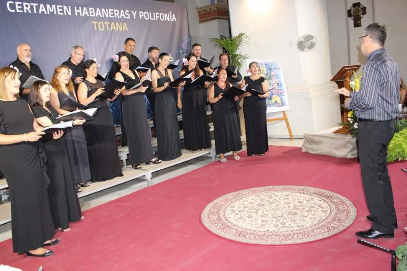 La Concejala de Cultura suscribe un convenio con la Coral Polifnica Vox Musicalis para organizar el XXXII Certamen de Habaneras y Polifona de Totana 2023