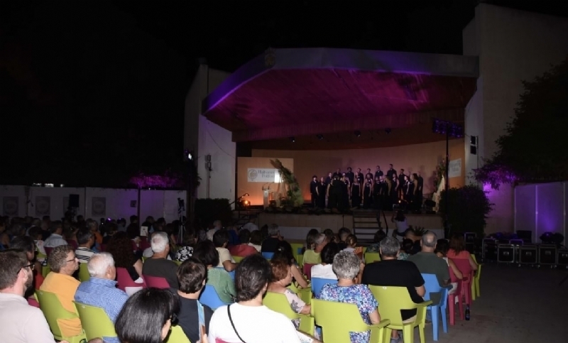 La Coral Polifnica Vox Musicalis coorganizar, de nuevo, el XXXIII Certamen de Habaneras y Polifona Totana 2024,  que se celebrar los das 13 y 14 de julio dentro de las fiestas de Santiago