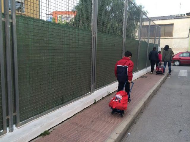 Educación informa que el proceso de admisión para el curso escolar 2016/17 comienza hoy día 7; y estará abierto hasta el 26 de abril para Educación Infantil, Primaria, Secundaria y Bachillerato 