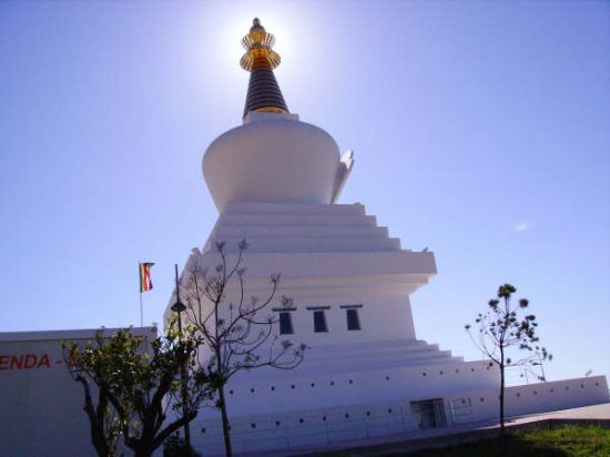 UN TOTAL DE 46 SOCIOS DEL CENTRO MUNICIPAL DE PERSONAS MAYORES PARTICIPA EN UN VIAJE A GIBRALTAR