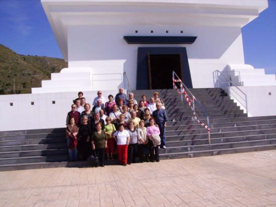 UN TOTAL DE 46 SOCIOS DEL CENTRO MUNICIPAL DE PERSONAS MAYORES PARTICIPA EN UN VIAJE A GIBRALTAR