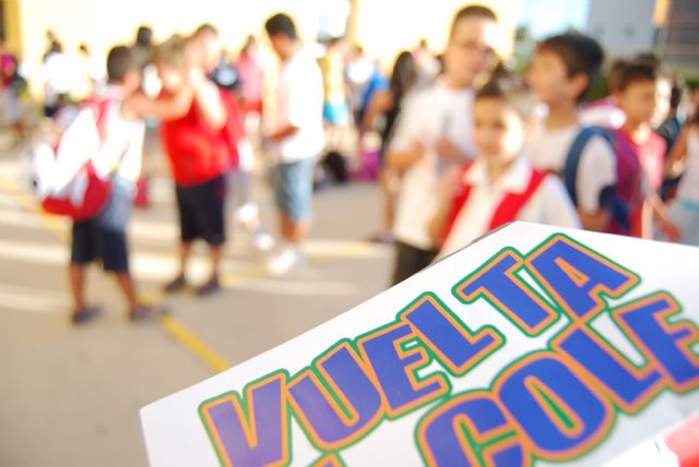 EDUCACIÓN CONVOCA AYUDAS DE TRANSPORTE ESCOLAR PARA AQUELLOS ALUMNOS QUE NO PUEDEN HACER USO DE LAS RUTAS DE AUTOBÚS CONTRATADAS POR LA ADMINISTRACIÓN