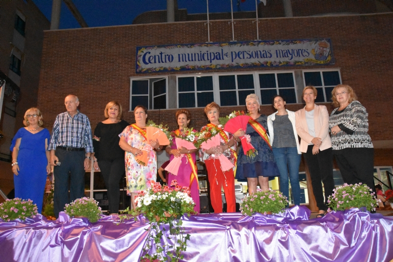Juana Cnovas, nueva reina del Centro Municipal de Personas Mayores de la plaza Balsa Vieja de Totana del ao 2019