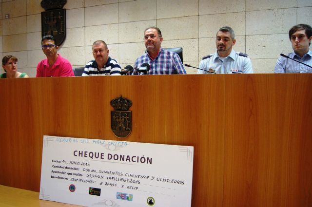 El EVA-13 recauda 2.558 euros en la Carrera Dragon Challenge "Memorial Subteniente Pérez Calleja" que se celebró en junio en Sierra Espuña, que dona a las asociaciones "DGenes" y "AELIP"