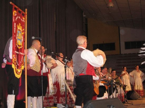 MS DE 700 PERSONAS ASISTEN AL FESTIVAL FOLKLRICO QUE ORGANIZA LA CONCEJALA DE CULTURA DESPUS DE MUCHOS AOS