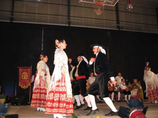 MS DE 700 PERSONAS ASISTEN AL FESTIVAL FOLKLRICO QUE ORGANIZA LA CONCEJALA DE CULTURA DESPUS DE MUCHOS AOS