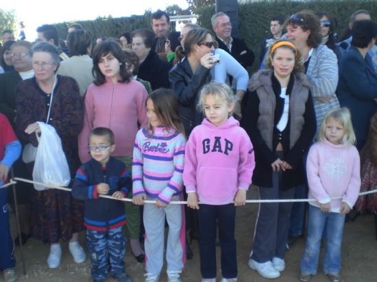 EL TRADICIONAL AUTO DE LOS REYES MAGOS, CUYA CELEBRACIN PRETENDE MANTENER ANTIGUAS COSTUMBRES Y TRADICIONES DEL MUNICIPIO DE TOTANA, CONGREG A UN NUMEROSO PBLICO EN LA PEDANA DE EL PARETN