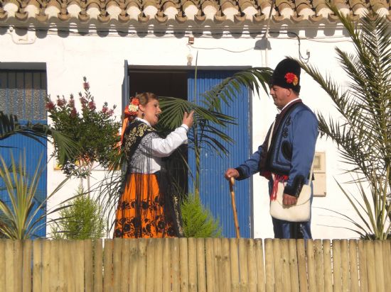 EL TRADICIONAL AUTO DE LOS REYES MAGOS, CUYA CELEBRACIN PRETENDE MANTENER ANTIGUAS COSTUMBRES Y TRADICIONES DEL MUNICIPIO DE TOTANA, CONGREG A UN NUMEROSO PBLICO EN LA PEDANA DE EL PARETN