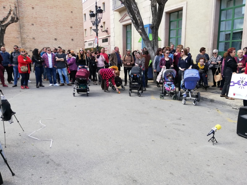 Vdeo. Se celebra una concentracin reivindicativa dando lectura al manifiesto con motivo de la celebracin del Da Internacional de la Mujer, hoy 8-M 