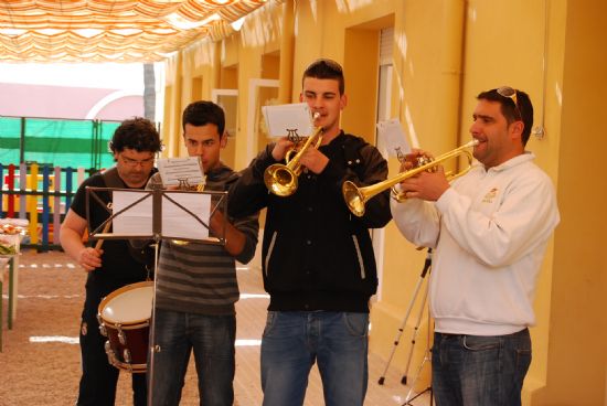 LOS ALUMNOS DE LA ESCUELA INFANTIL "CARMEN BARÓ" SE ADENTRAN EN LA SEMANA SANTA DE TOTANA A TRAVÉS DE LAS BANDAS DE CORNETAS Y TAMBORES