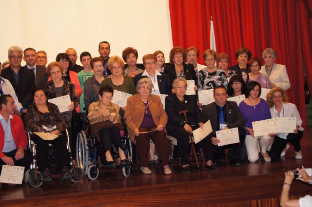 MS DE 60 VOLUNTARIOS Y VARIAS EMPRESAS COLABORADORAS RECIBEN UN RECONOCIMIENTO EN EL ACTO CONMEMORATIVO DEL 25 ANIVERSARIO DE LA ASOCIACIN SALUS INFIRMORUM