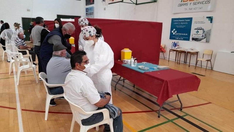 Salud comunica al Ayuntamiento de Totana que los prximos martes y viernes se continuar con la campaa de vacunacin masiva en el municipio de Totana