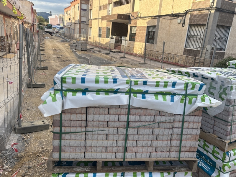 Entran en su última fase las obras de renovación de la red de agua potable y pavimentado del tramo de la calle Ramblica