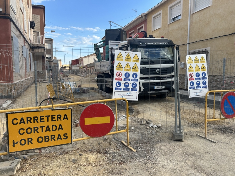 Entran en su última fase las obras de renovación de la red de agua potable y pavimentado del tramo de la calle Ramblica