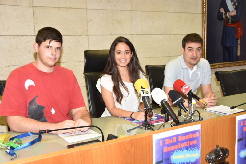 VÍDEO. El I Torneo 3x3 Básket se celebrará el próximo 24 de junio, organizado por la Federación Murciana de Asociaciones de Estudiantes  y el Club de Baloncesto Totana