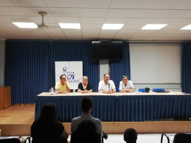 Autoridades municipales clausuran las XV Jornadas de Formacin dirigidas a Afectados con Inhibidor y sus Familias en el Centro de Da y Formacin Permanente de La Charca