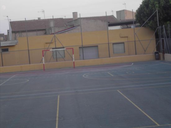 EL AYUNTAMIENTO DE TOTANA CONSTRUYE ESTE VERANO UN TOTAL DE OCHO NUEVAS AULAS Y DOS COMEDORES EN LOS COLEGIOS TIERNO GALVN, SANTA EULALIA, SAN JOSɔ Y SANTIAGO POR MS DE 360.000 EUROS