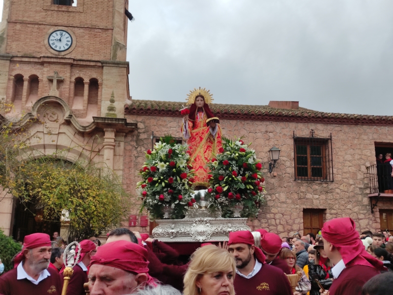 Cerca de 10.000 personas acompaan a la imagen de Santa Eulalia de Mrida en su tradicional romera de bajada a Totana tras dos aos sin romeras por la pandemia
