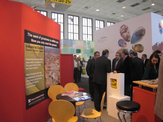 EMPRESARIOS ALEMANES Y ESPAÑOLES CONOCIERON EN LA FERIA INTERNACIONAL DE BERLÍN "FRUIT LOGISTICA" LAS FORTALEZAS DE LA CIUDAD ALIMENTARIA DEL MEDITERRÁNEO (CiaMed)