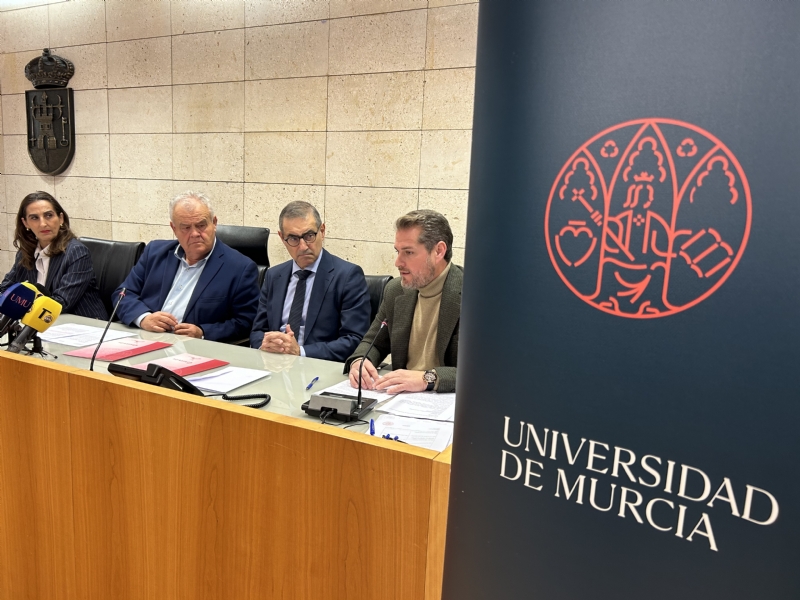 Se suscribe el nuevo convenio de colaboraci&oacute;n con la Universidad de Murcia que regula el funcionamiento de la Sede Permanente de Extensi&oacute;n Universitaria en Totana