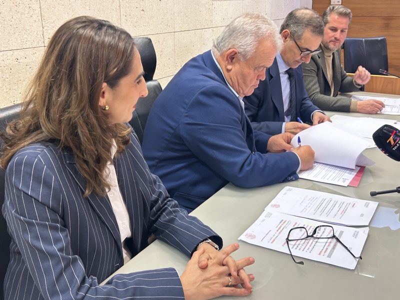 Se suscribe el nuevo convenio de colaboraci&oacute;n con la Universidad de Murcia que regula el funcionamiento de la Sede Permanente de Extensi&oacute;n Universitaria en Totana
