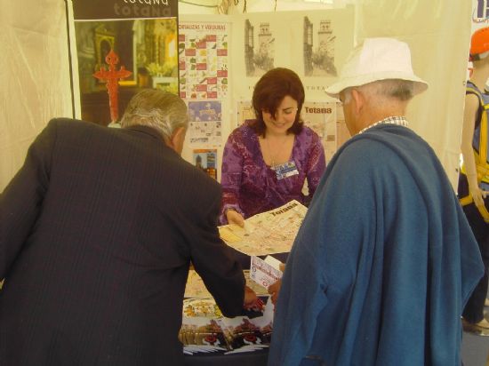 AUTORIDADES INAUGURAN LA FERIA DE LA III JORNADAS DE SEGURIDAD Y SALUD LABORAL QUE SE CELEBRA EN LA PLAZA BALSA VIEJA