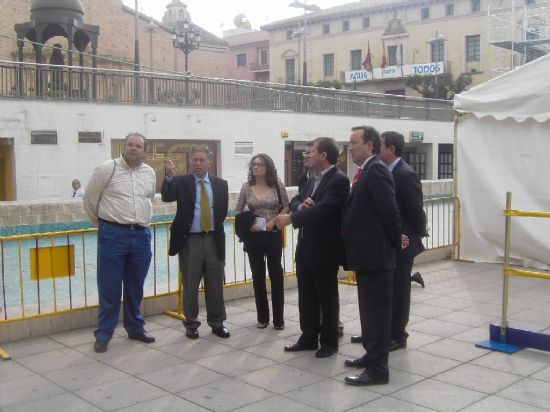 AUTORIDADES INAUGURAN LA FERIA DE LA III JORNADAS DE SEGURIDAD Y SALUD LABORAL QUE SE CELEBRA EN LA PLAZA BALSA VIEJA