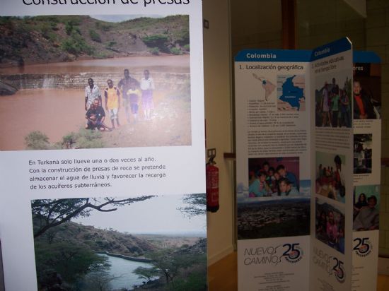 LA EXPOSICI�N DE COOPERACI�N AL DESARROLLO �25 ANIVERSARIO DE NUEVOS CAMINOS�, QUE PERMANECER� EN LA CONCEJAL�A DE PARTICIPACI�N CIUDADANA, MUESTRA UN RECORRIDO POR EL TRABAJO QUE ESTA ONG HA REALIZADO EN LOS �LTIMOS A�OS