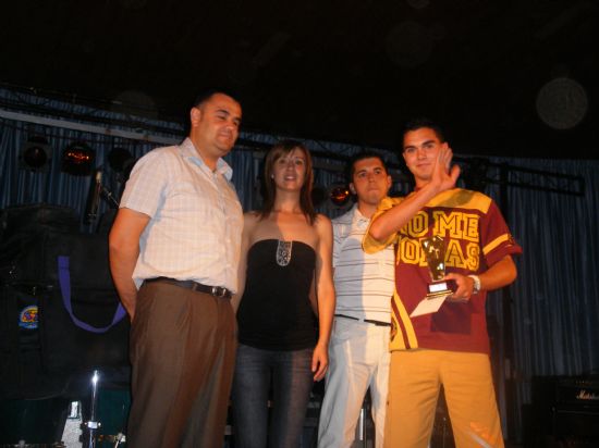 EL ALCALDE HACE ENTREGA DE LOS PREMIOS DEL CONCURSO DE GRAFFITTI, ENMARCADO EN EL CERTAMEN CREARTE JOVEN 2007