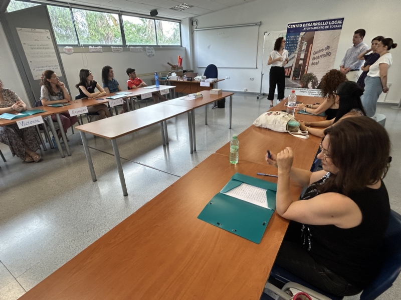 Un total de 20 demandantes de empleo participan en el programa participan en el programa 