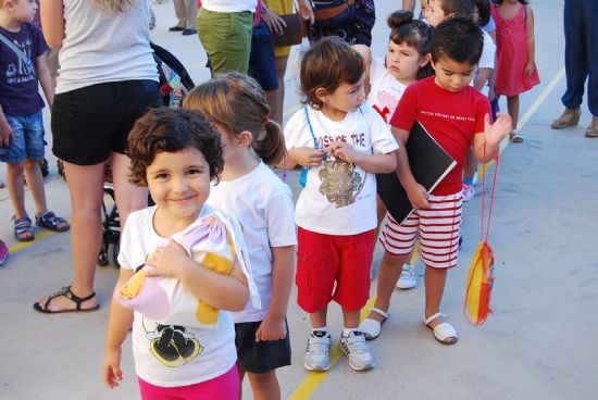 UNOS 3.400 NIÑOS HAN COMENZADO HOY EL CURSO ESCOLAR DE EDUCACIÓN INFANTIL Y PRIMARIA 2011/2012 EN LAS AULAS DE LOS DOCE CENTROS DEL MUNICIPIO