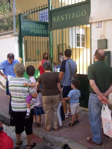 UN TOTAL DE 3.430 ALUMNOS DE EDUCACIÓN INFANTIL Y PRIMARIA COMIENZAN CON NORMALIDAD EL CURSO ESCOLAR 2013/14 EN LOS ONCE CENTROS DE ENSEÑANZA DE TOTANA