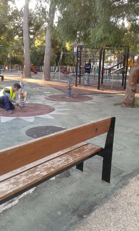 Queda cerrada desde hoy el rea de juegos infantiles del parque municipal para el desmontaje de las infraestructuras y por el inminente comienzo de las obras de mejora del recinto