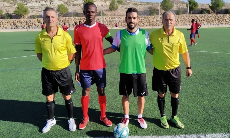 Comienza la Liga de Ftbol Enrique Ambit Palacios, organizada por la Concejala de Deportes, con la participacin esta temporada 2019/20 de un total de 14 equipos 