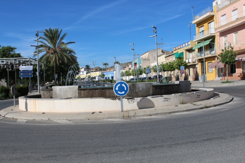 La Concejala de Trfico estudia regular el trfico mediante sealizacin semafrica en el tramo urbano de la avenida de Mazarrn y la zona de la rotonda de Los Franceses