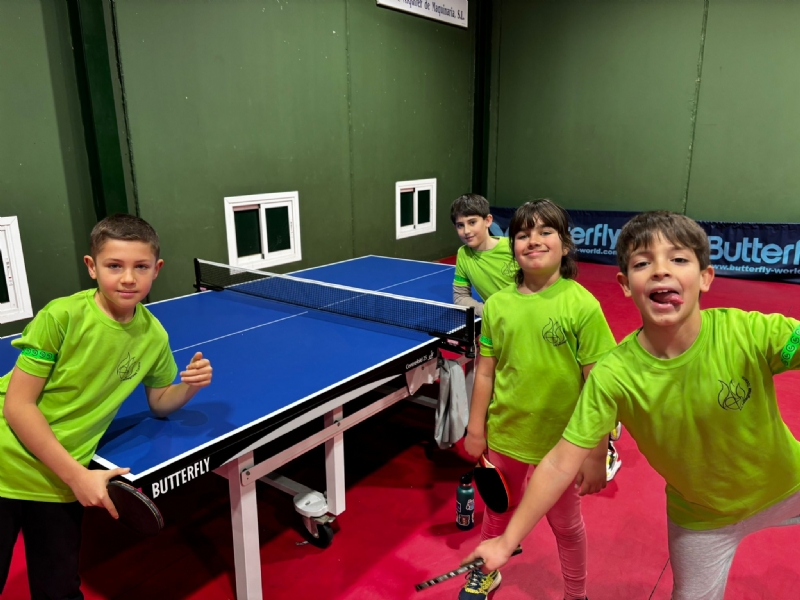 Los equipos Benjam&iacute;n, Alev&iacute;n y Cadete del Colegio La Milagrosa acceden a la Final Regional de Tenis de Mesa del Deporte Escolar