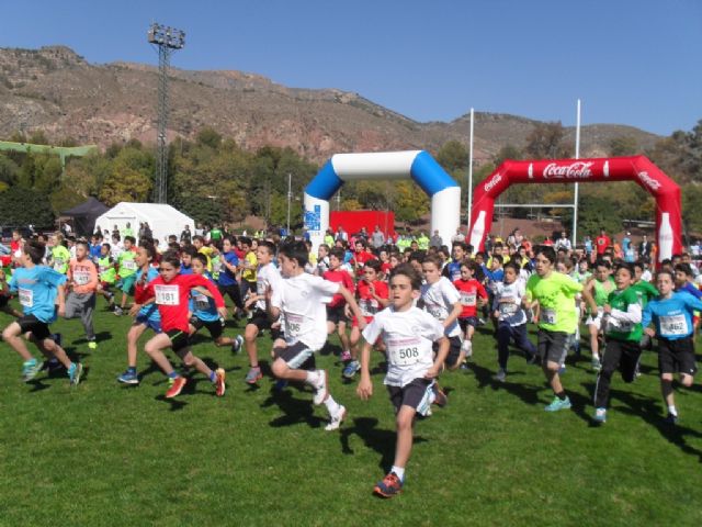 Un total de 28 escolares de Totana participaron en la Final Regional de Campo a través de Deporte Escolar benjamín y alevín, celebrada en Lorca