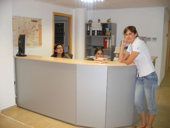 LAS NUEVAS DEPENDENCIAS DE LA CONCEJALA DE BIENESTAR SOCIAL, QUE ESTN UBICADAS EN LA CALLE REAL DE LA URBANIZACIN LA CERMICA, ABREN SUS PUERTAS A LOS CIUDADANOS DE TOTANA